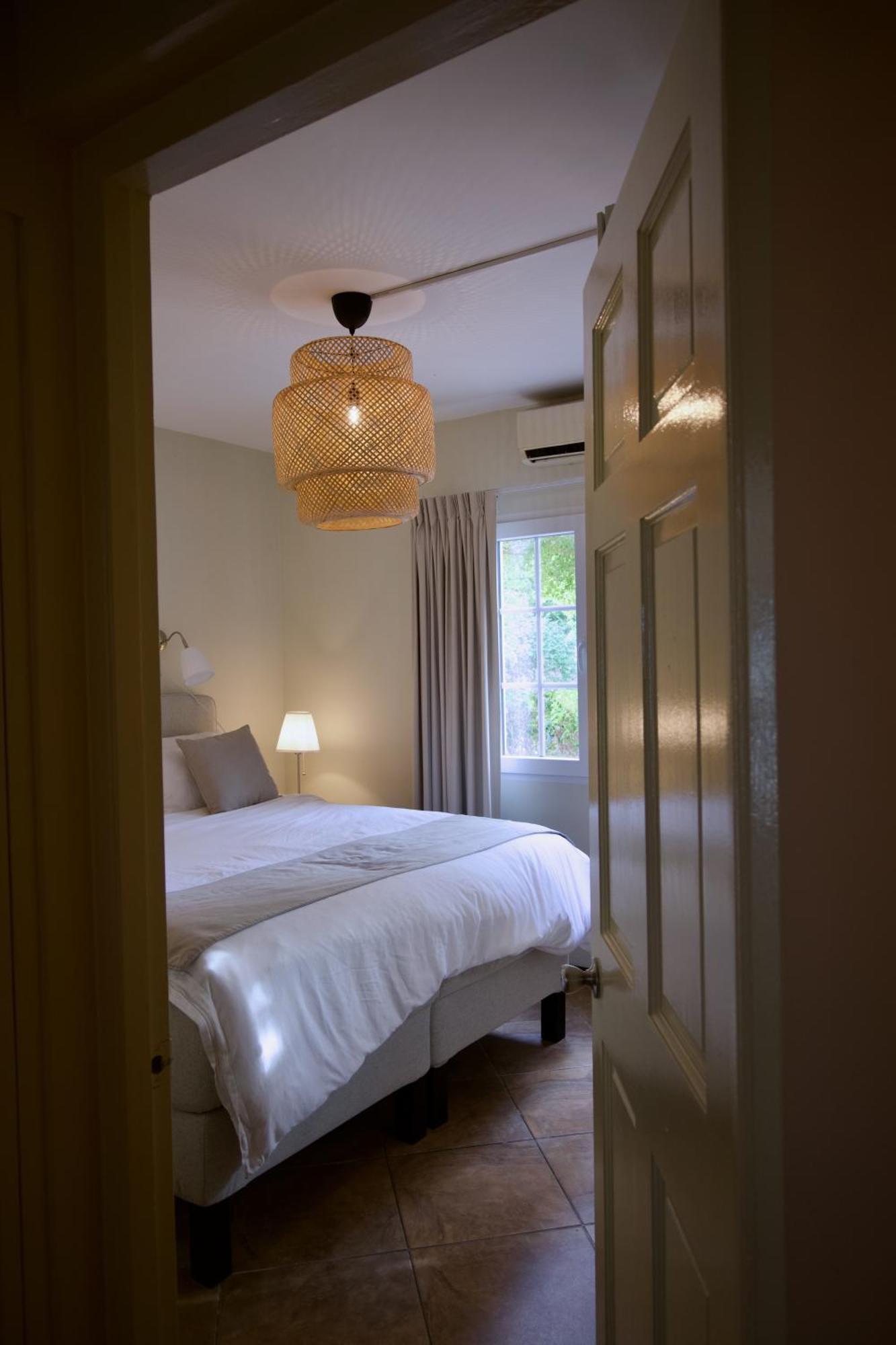 Luxury Appt For 6: Mesmerizing Spanish Water View Jan Thiel Exterior foto