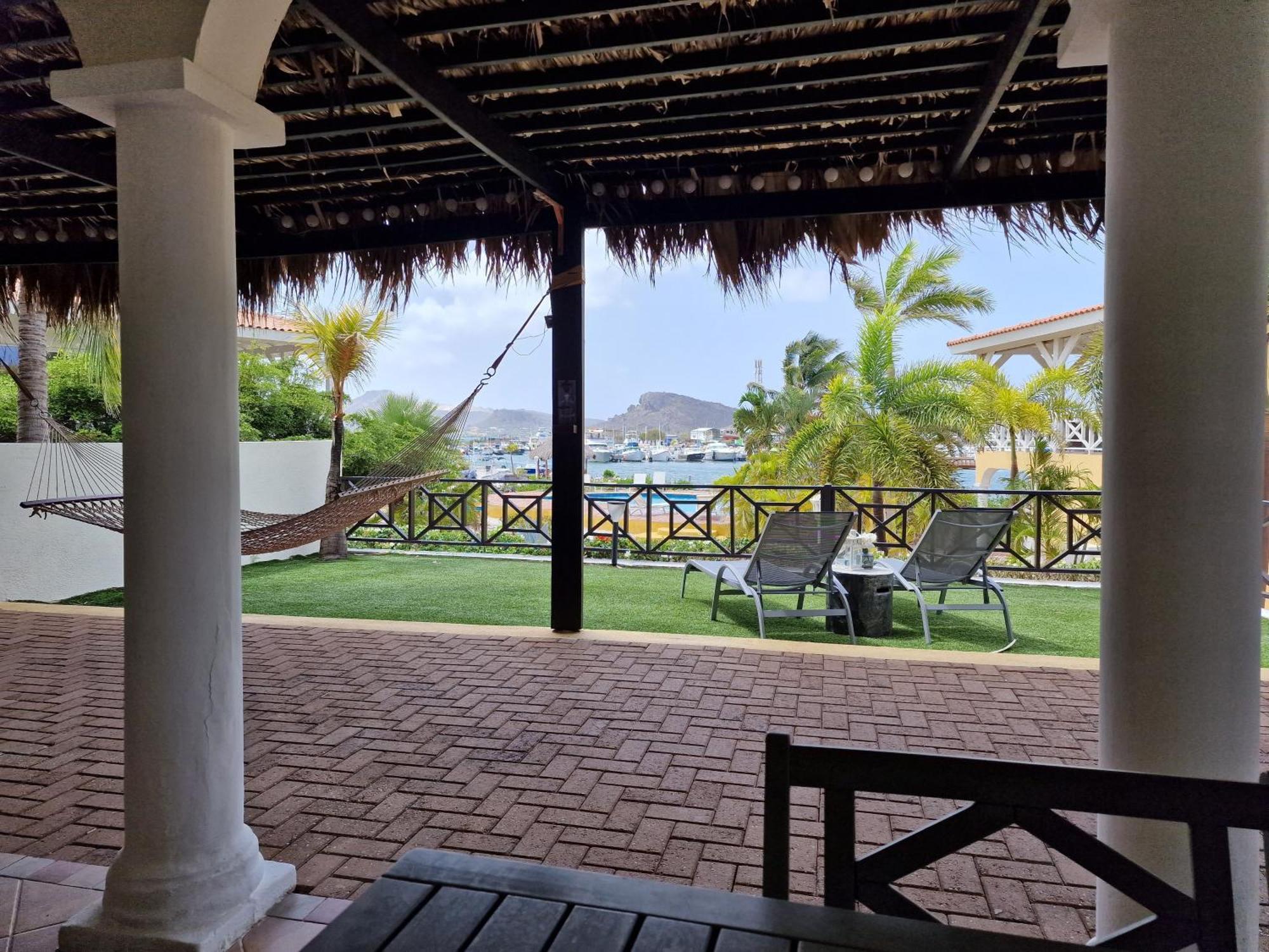Luxury Appt For 6: Mesmerizing Spanish Water View Jan Thiel Exterior foto